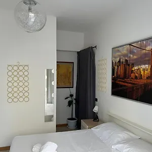 Apartment In Piazza Puccini, Florence